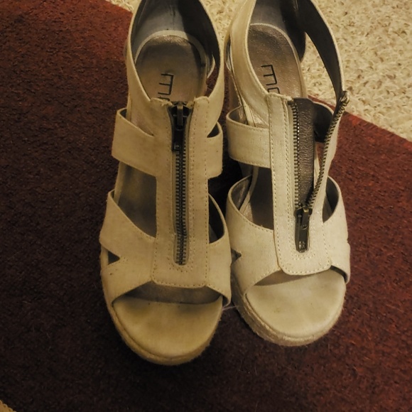 Wedges - Picture 3 of 3